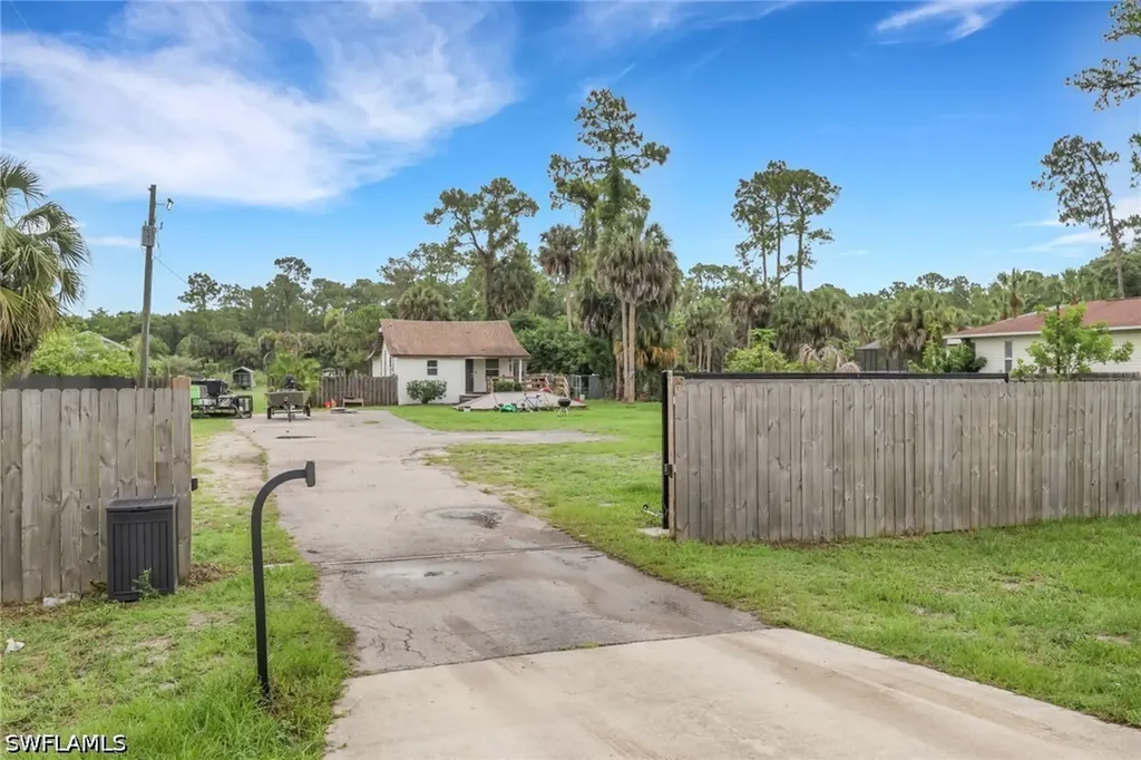 341 Golden Gate Boulevard E Naples FL 34120