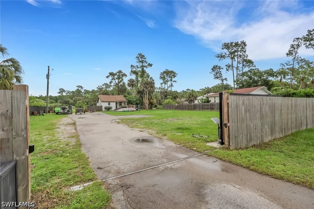341 Golden Gate Boulevard E Naples FL 34120