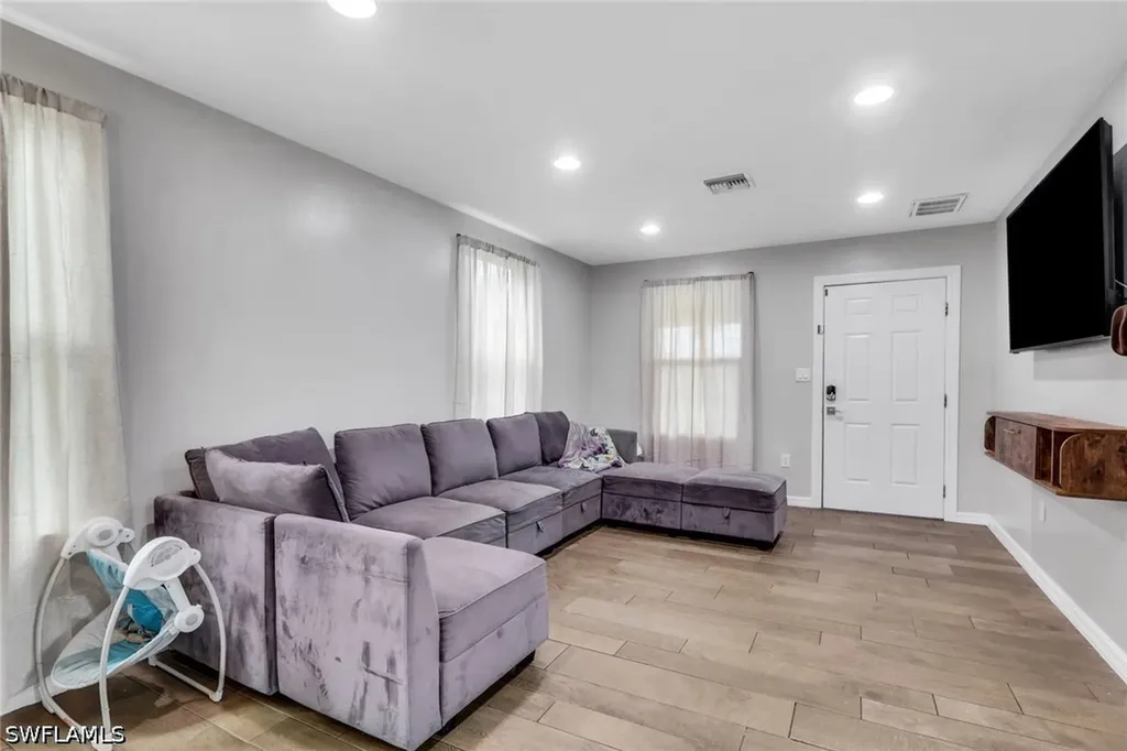 341 Golden Gate Boulevard E Naples FL 34120