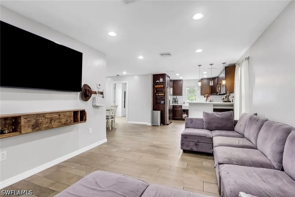 341 Golden Gate Boulevard E Naples FL 34120