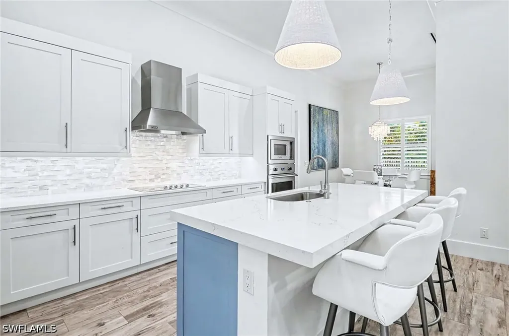 1114 6th Lane N Naples FL 34102