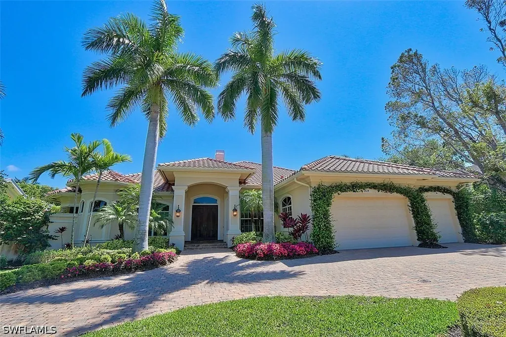 1824 Crayton Road Naples FL 34102
