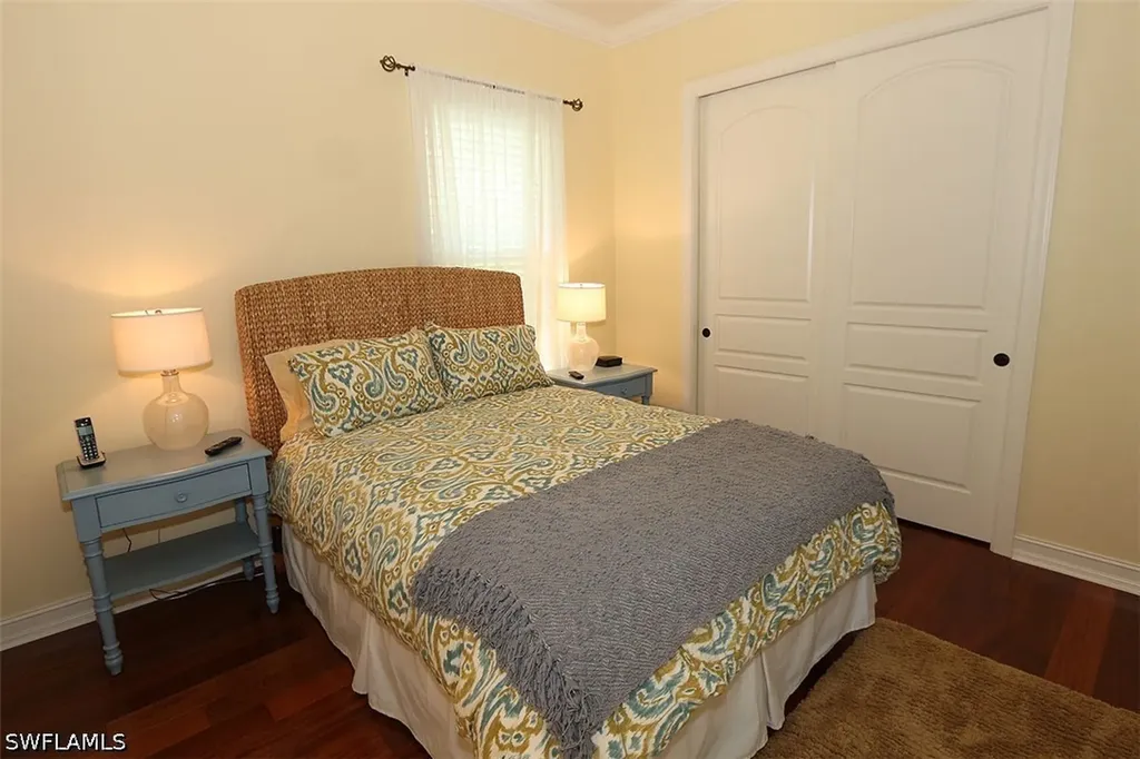 1824 Crayton Road Naples FL 34102
