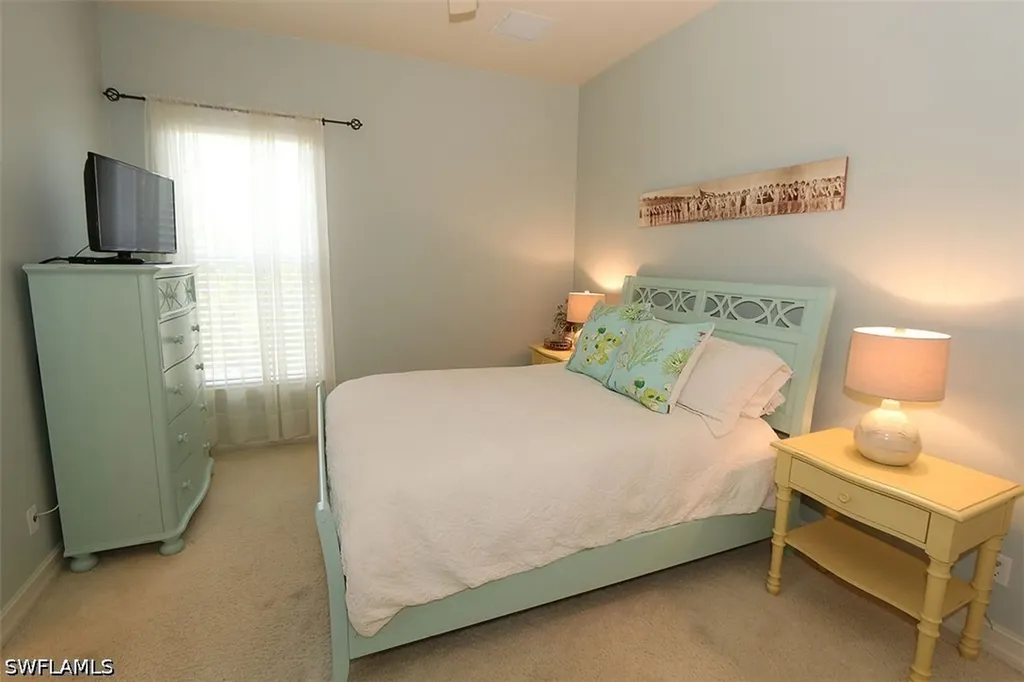 1824 Crayton Road Naples FL 34102
