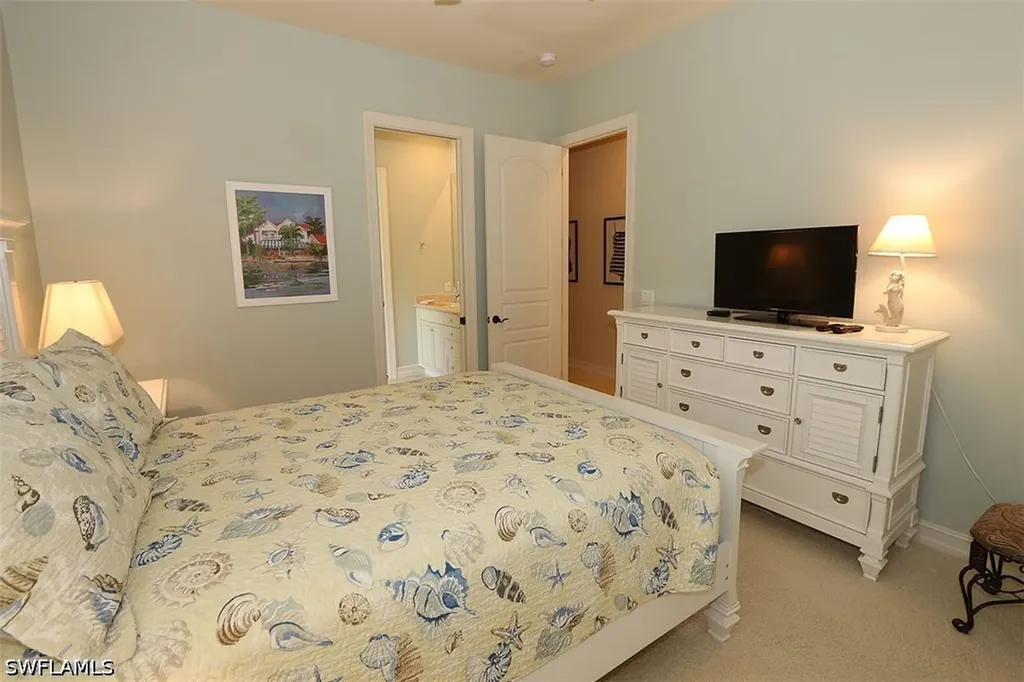1824 Crayton Road Naples FL 34102
