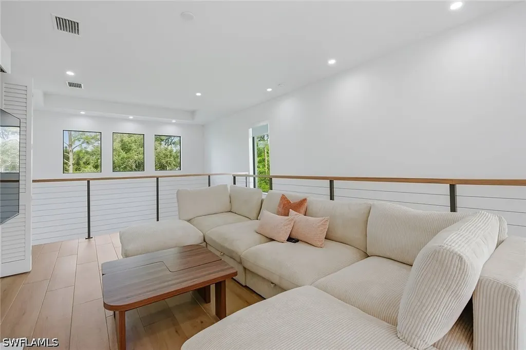 3384 Canal Street Naples FL 34112