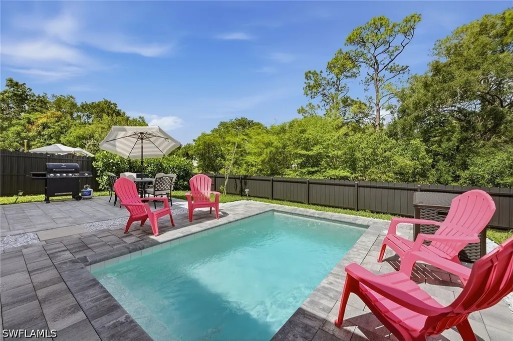 3384 Canal Street Naples FL 34112