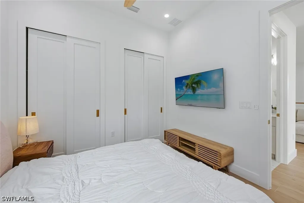 3384 Canal Street Naples FL 34112