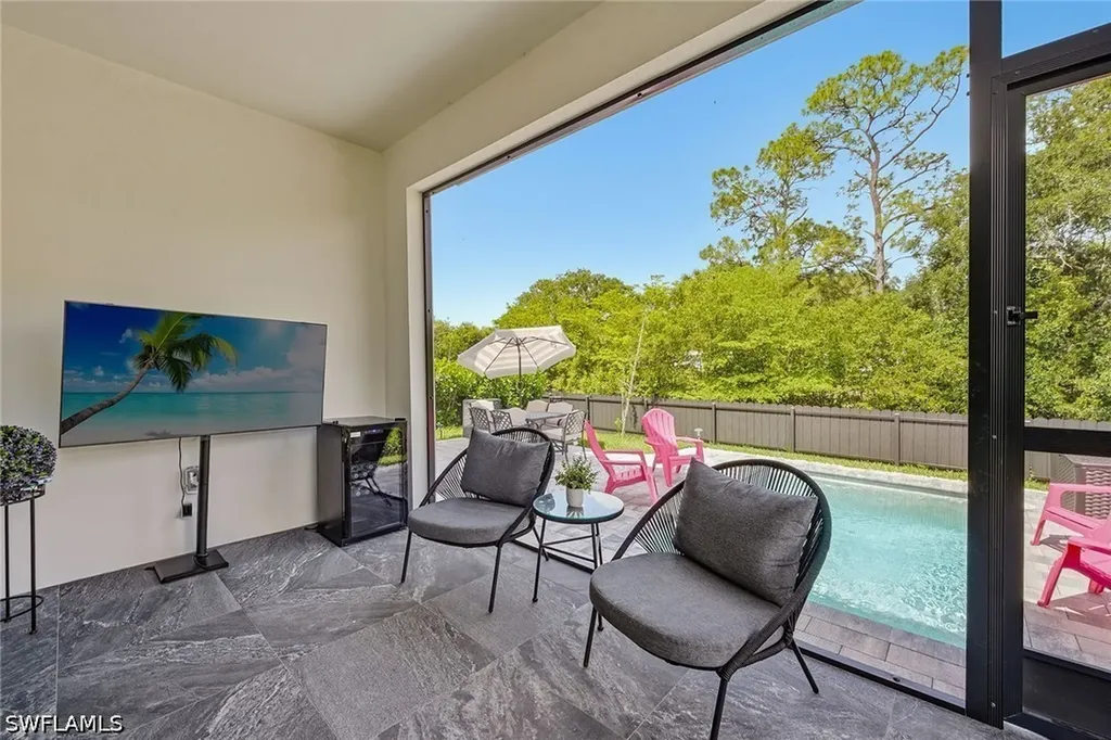 3384 Canal Street Naples FL 34112