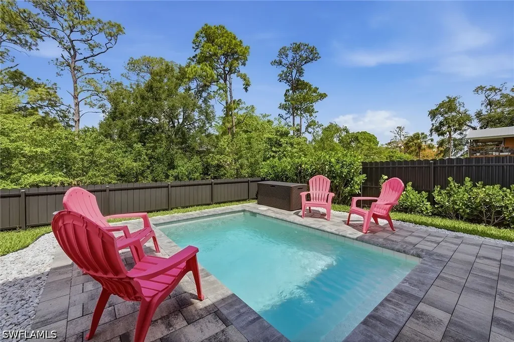 3384 Canal Street Naples FL 34112