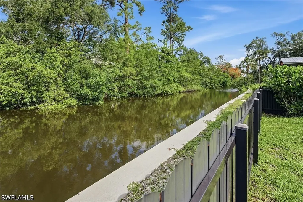 3384 Canal Street Naples FL 34112