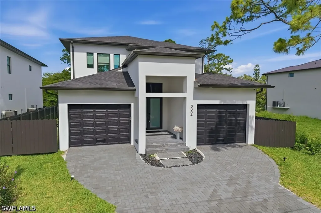 3384 Canal Street Naples FL 34112