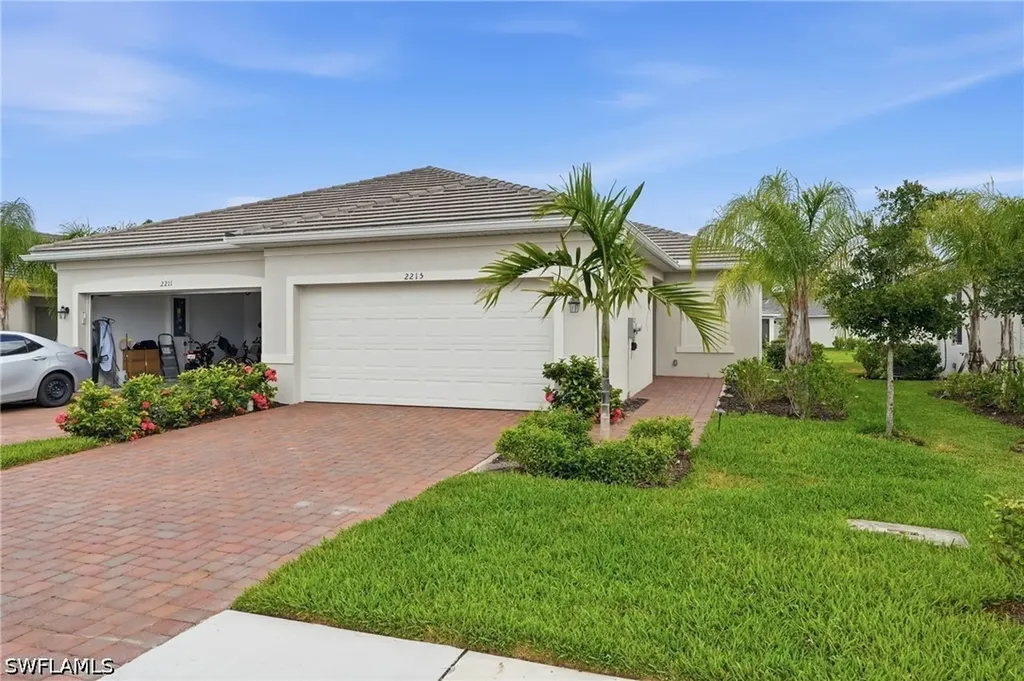 2215 Dragonfruit Way Naples FL 34120