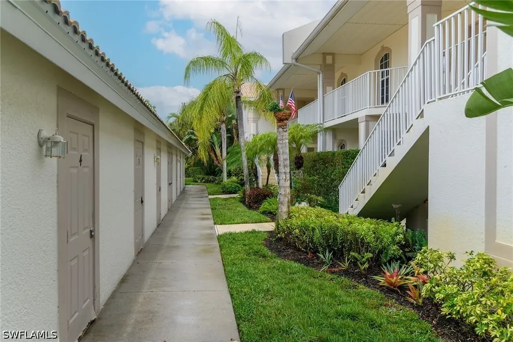 365 Stella Maris Drive N Naples FL 34114