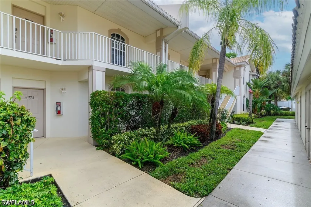 365 Stella Maris Drive N Naples FL 34114