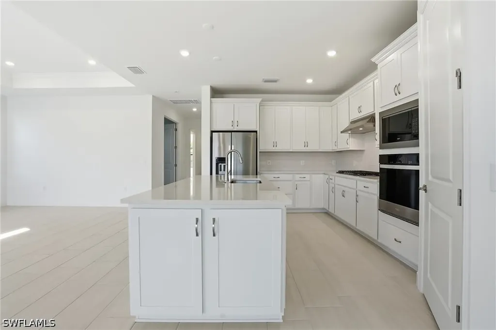 1954 Fresno Avenue Naples FL 34120