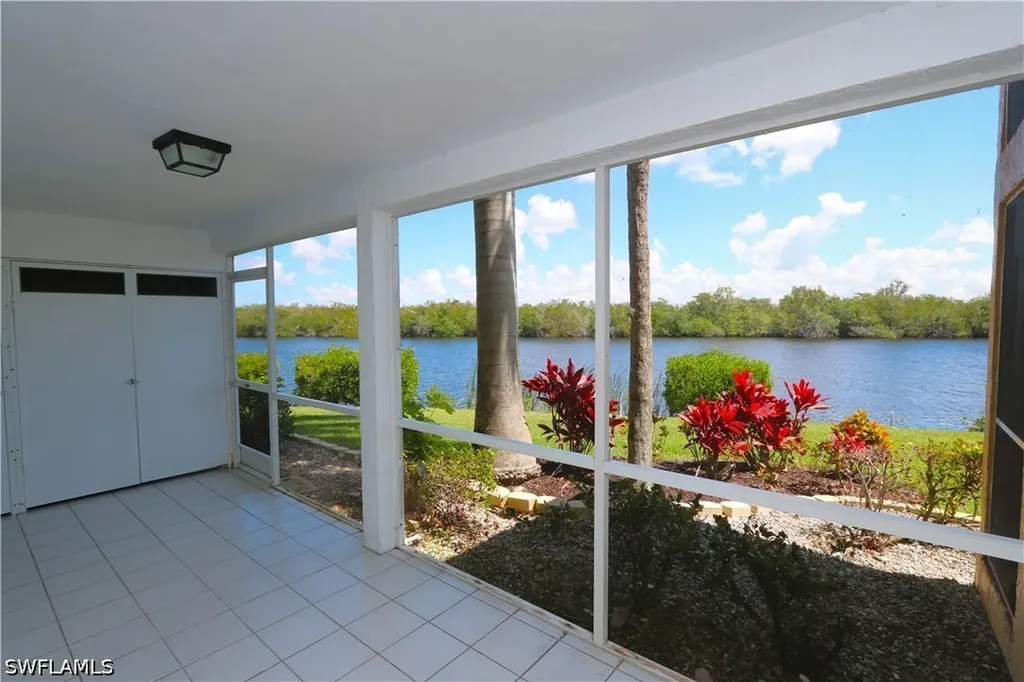 1305 Mainsail Drive Naples FL 34114