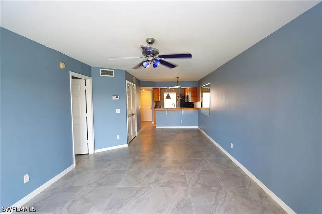 1305 Mainsail Drive Naples FL 34114