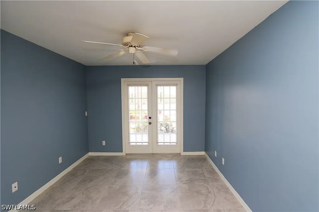 1305 Mainsail Drive Naples FL 34114