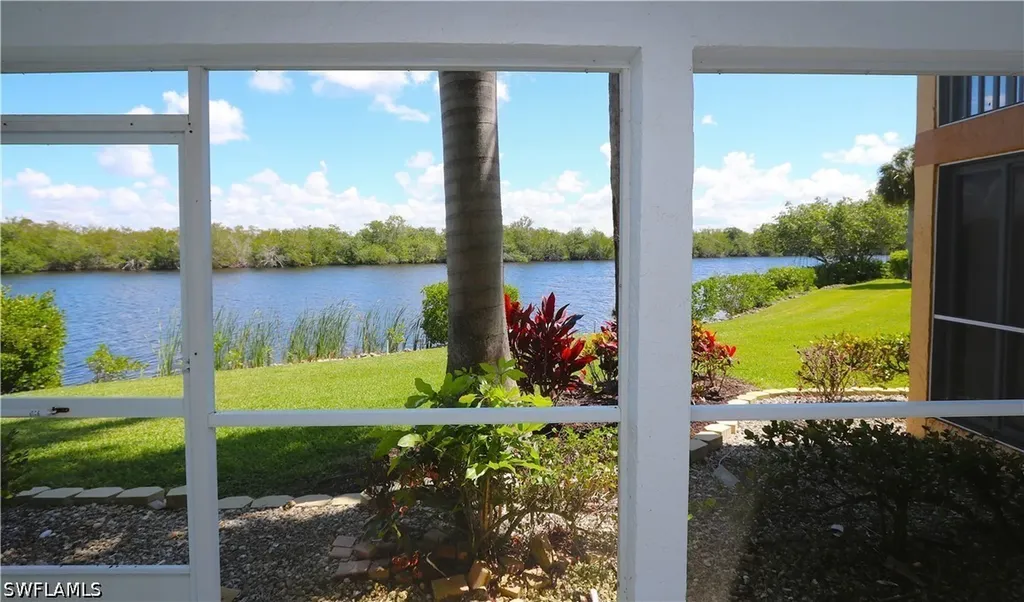 1305 Mainsail Drive Naples FL 34114