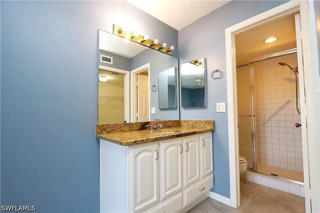 1305 Mainsail Drive Naples FL 34114