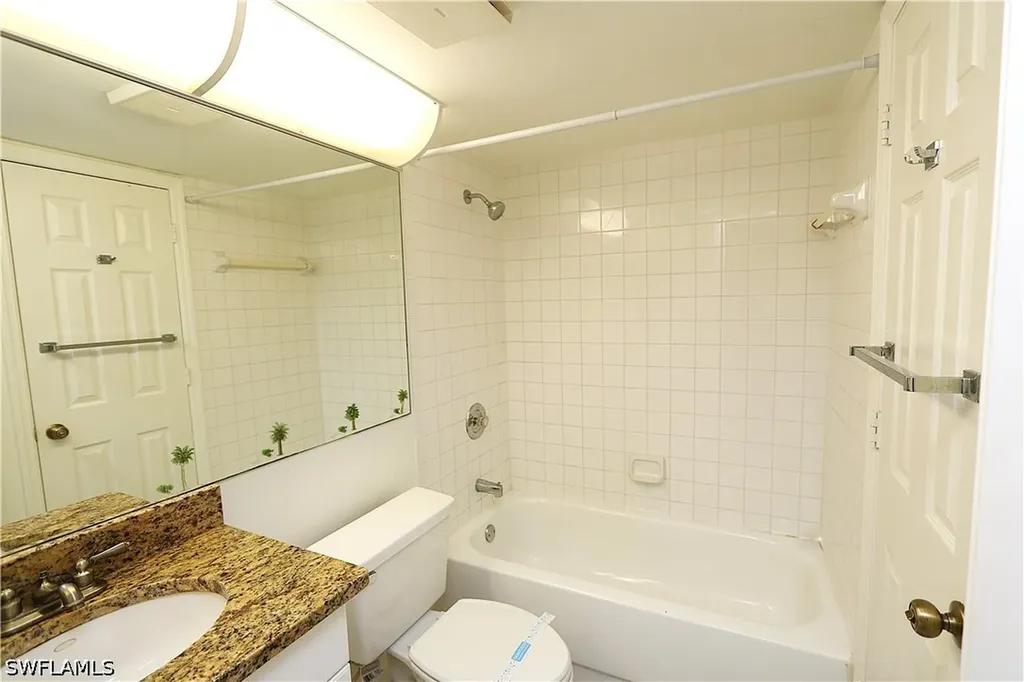 1305 Mainsail Drive Naples FL 34114