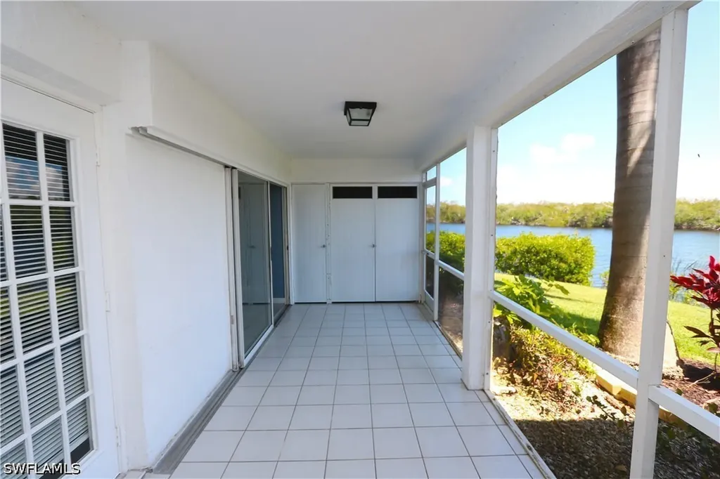 1305 Mainsail Drive Naples FL 34114