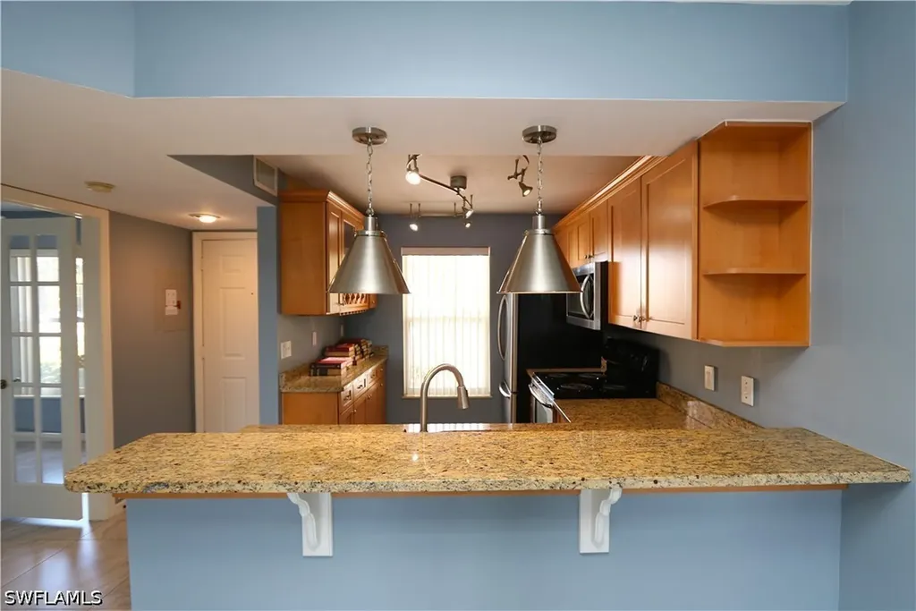 1305 Mainsail Drive Naples FL 34114