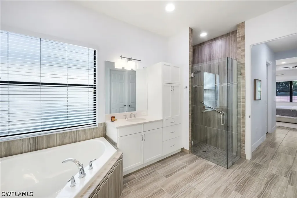 13836 Luna Drive Naples FL 34109