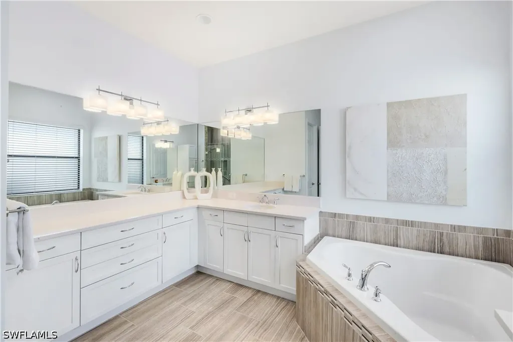 13836 Luna Drive Naples FL 34109