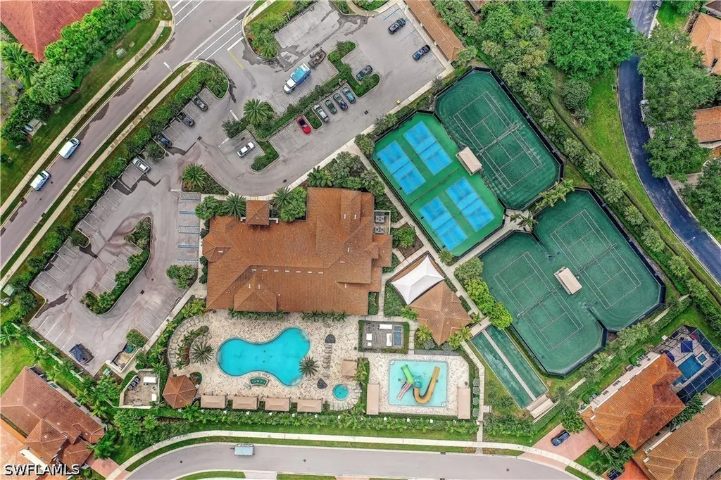 13836 Luna Drive Naples FL 34109