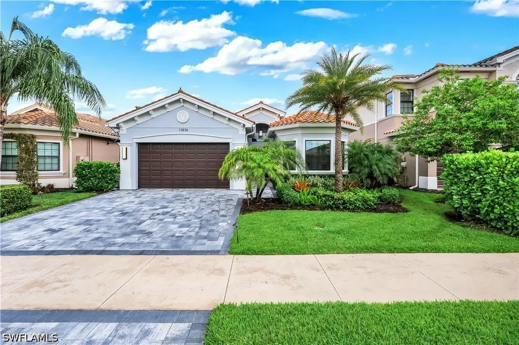 13836 Luna Drive Naples FL 34109