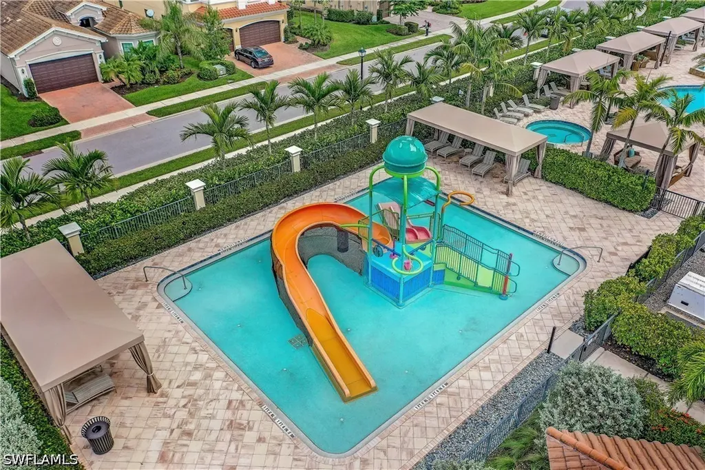 13836 Luna Drive Naples FL 34109