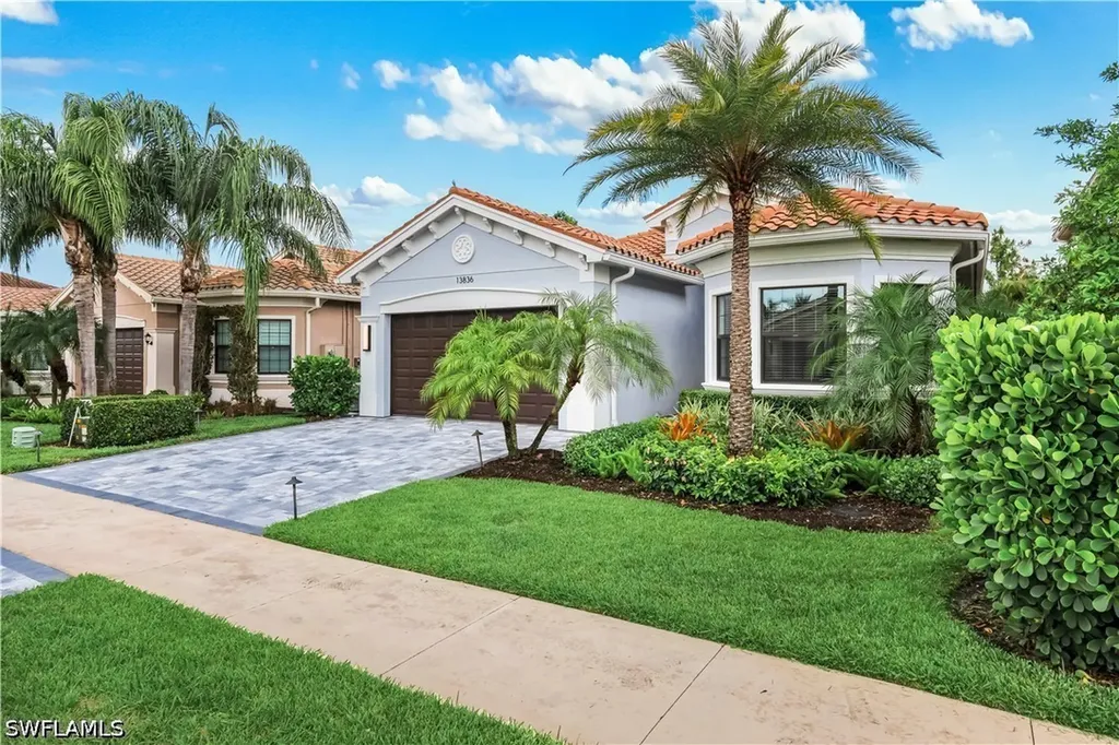 13836 Luna Drive Naples FL 34109