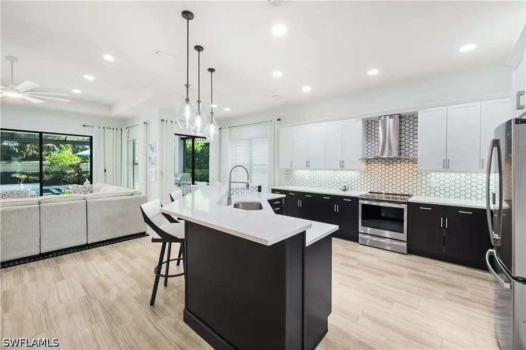 13836 Luna Drive Naples FL 34109