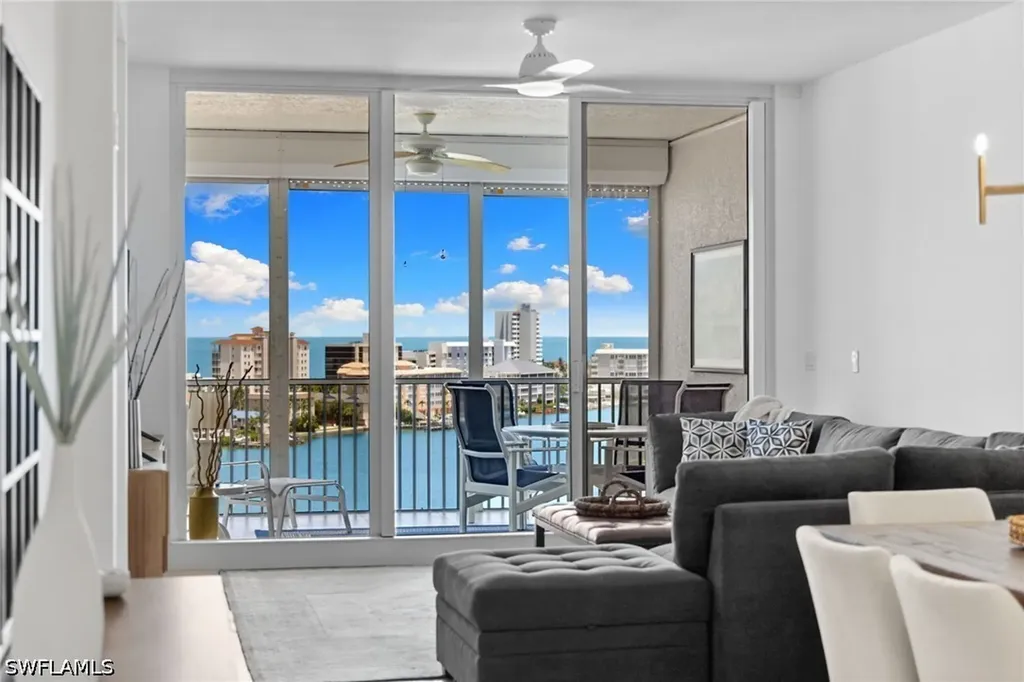 Naples FL, 400 Flagship Drive, Unit 1104