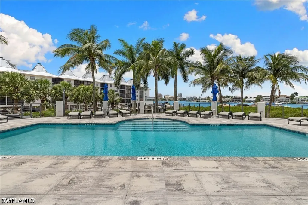 400 Flagship Drive Naples FL 34108
