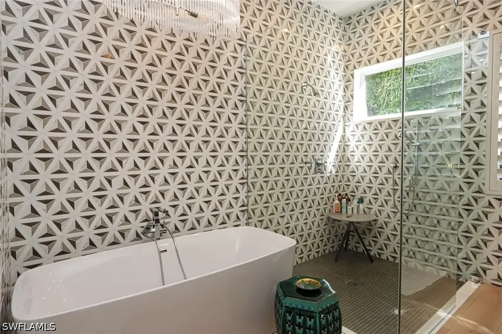 675 2nd Street S Naples FL 34102