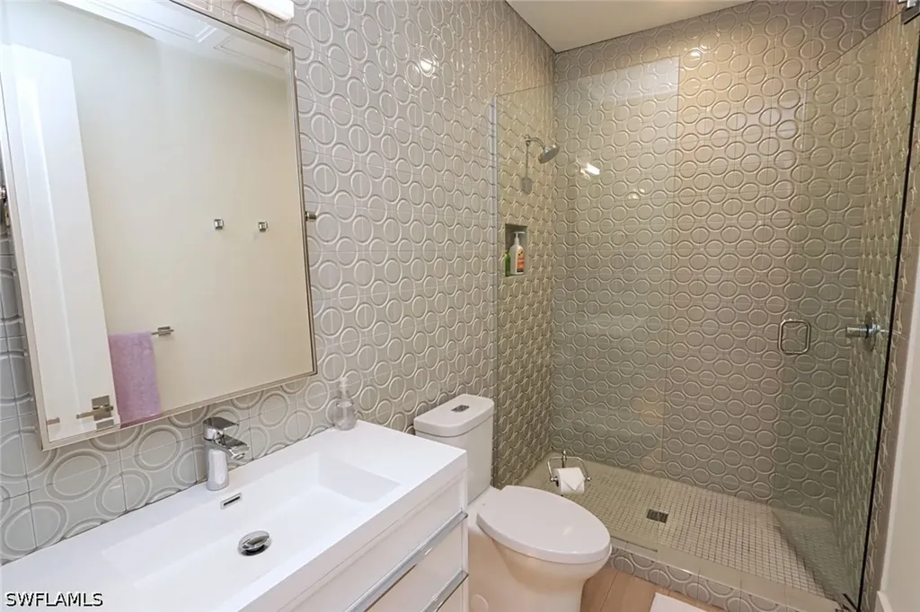 675 2nd Street S Naples FL 34102