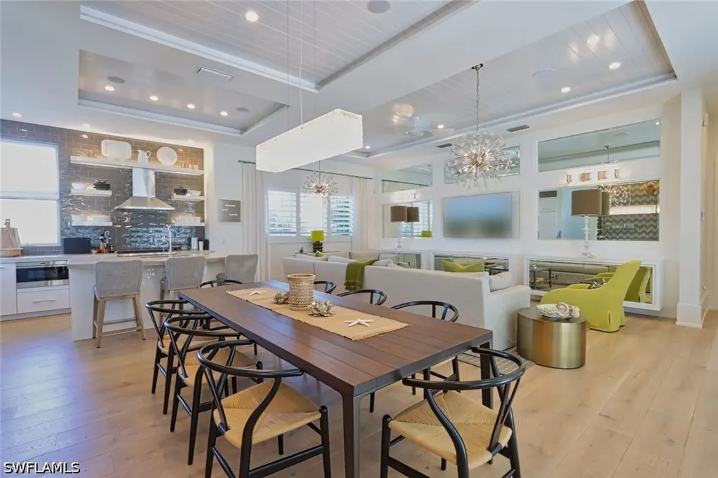 675 2nd Street S Naples FL 34102