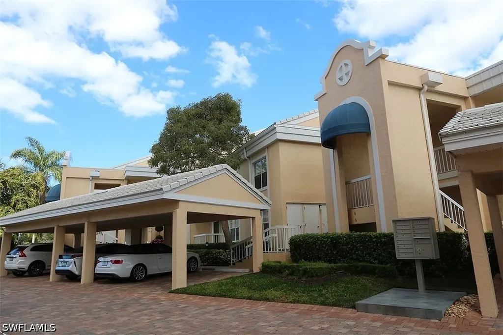 6131 Pelican Bay Boulevard Naples FL 34108