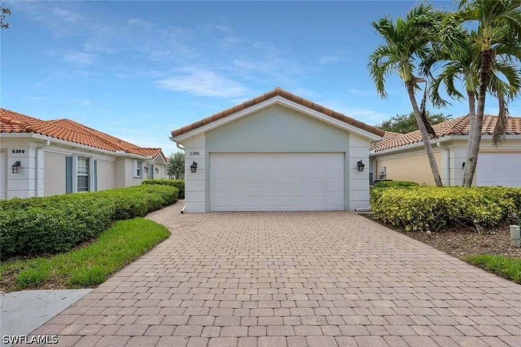 5386 Guadeloupe Way Naples FL 34119
