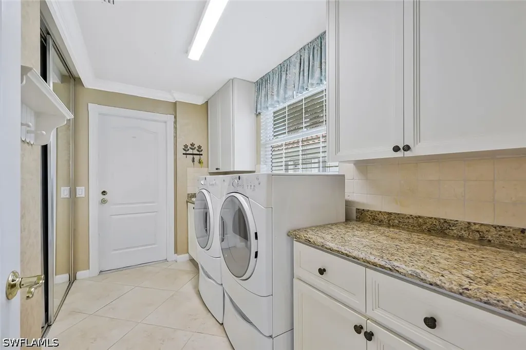 5386 Guadeloupe Way Naples FL 34119