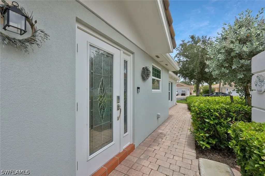 5386 Guadeloupe Way Naples FL 34119