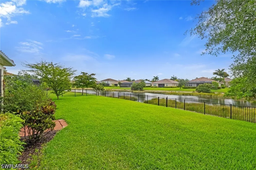 2290 Vermont Lane Naples FL 34120
