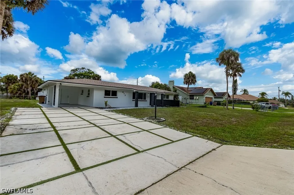 417 Roosevelt Avenue Lehigh Acres FL 33936