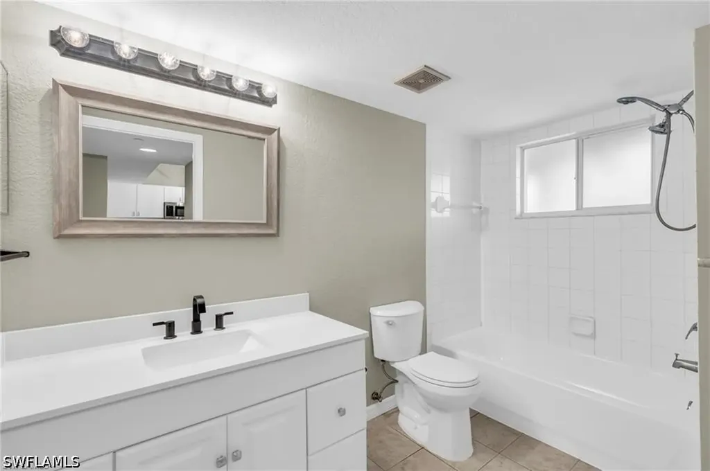 8271 Key Royal Circle Naples FL 34119