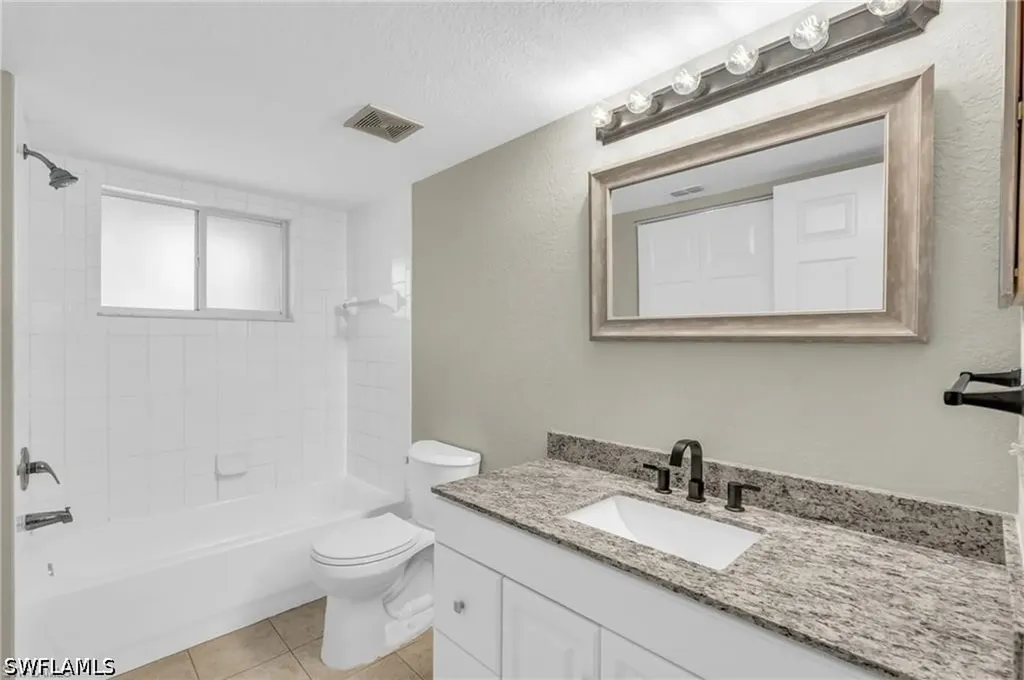 8271 Key Royal Circle Naples FL 34119