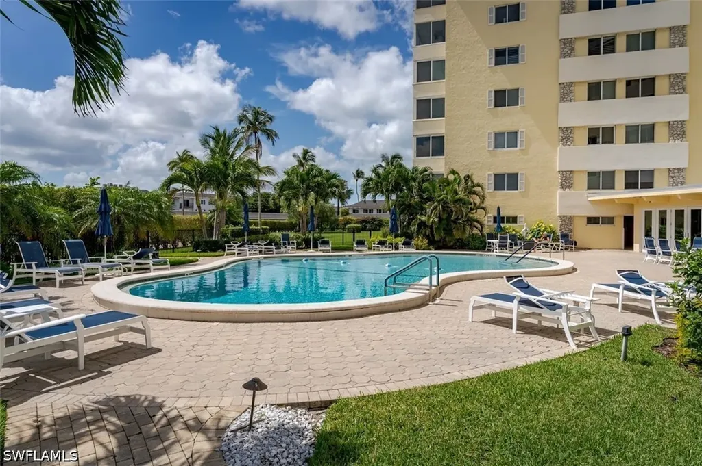 3420 Gulf Shore Boulevard N Naples FL 34103