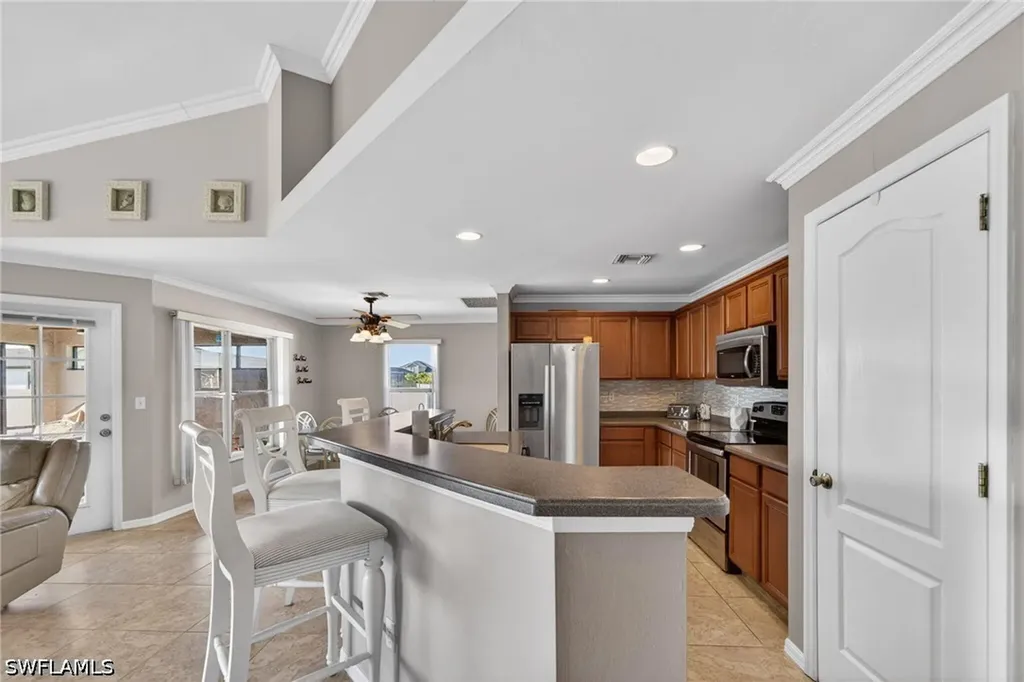 1807 NW 37th Avenue Cape Coral FL 33993